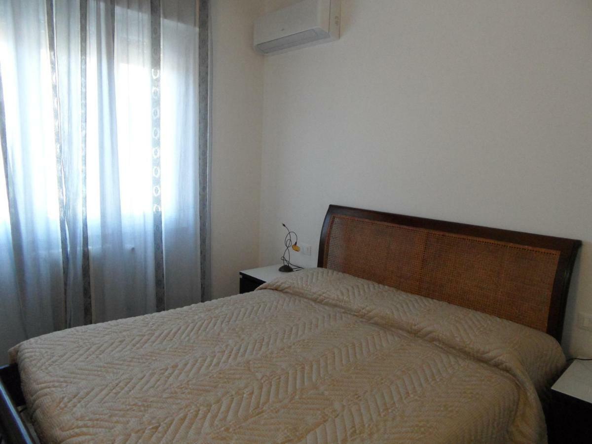 Casa Perennio Apartment อาเรซโซ ภายนอก รูปภาพ
